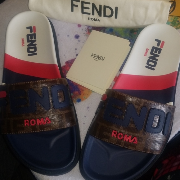 Fendi (SOLD) - Picture 2 of 8